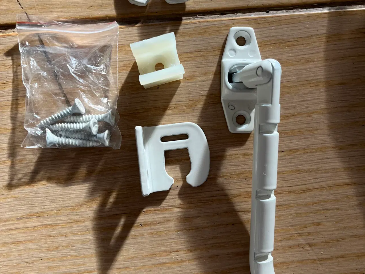 Billede 2 - Beslag børnesikring