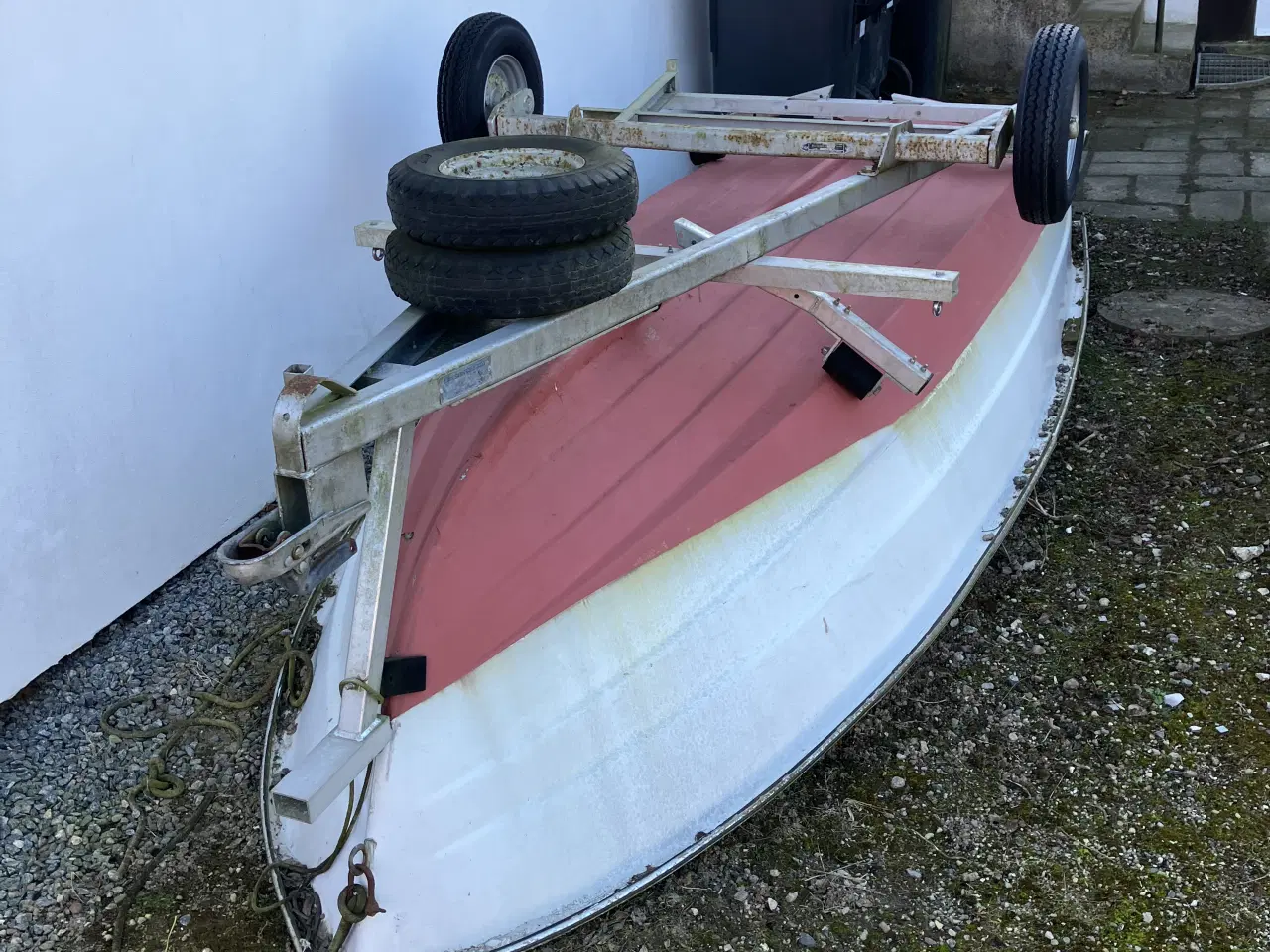 Billede 1 - Fin jolle med motor 