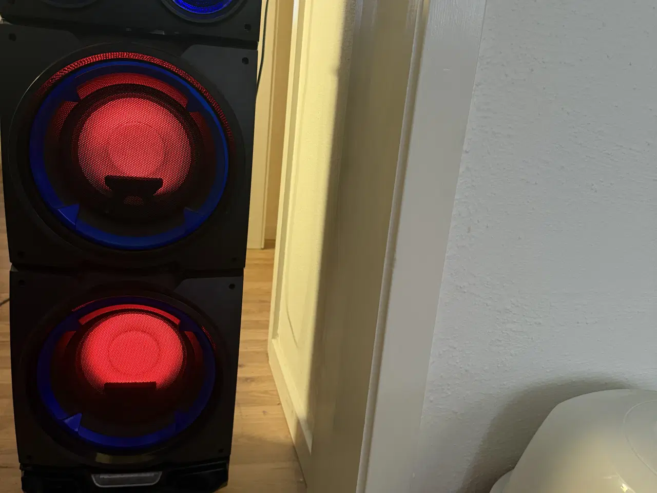 Billede 3 - Fin trådløs højtaler