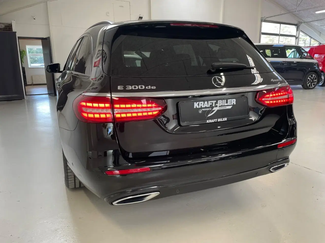 Billede 5 - Mercedes E300 de 2,0 stc. aut. 4Matic