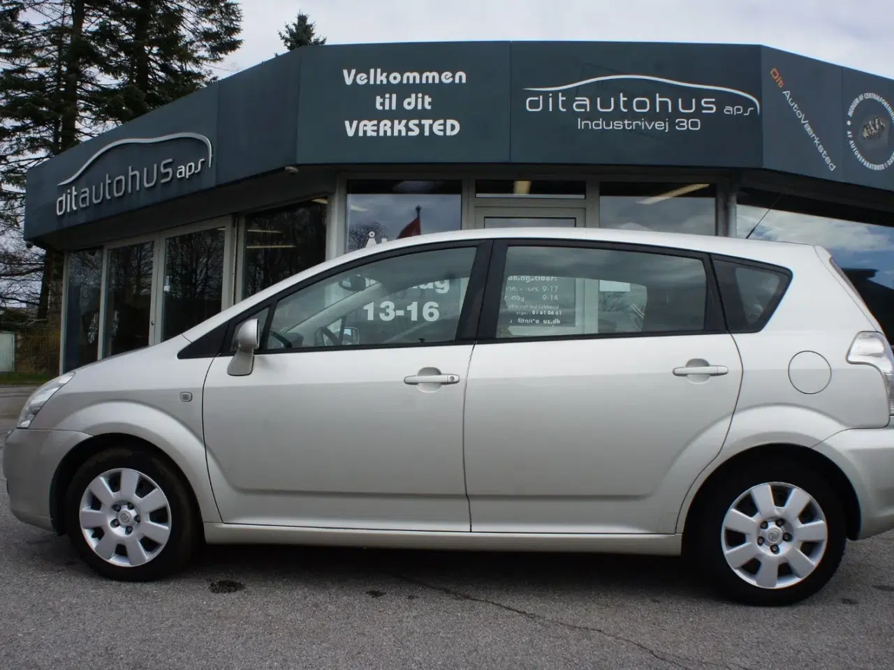 Billede 4 - Toyota Corolla Verso 1,8 Luna 7prs