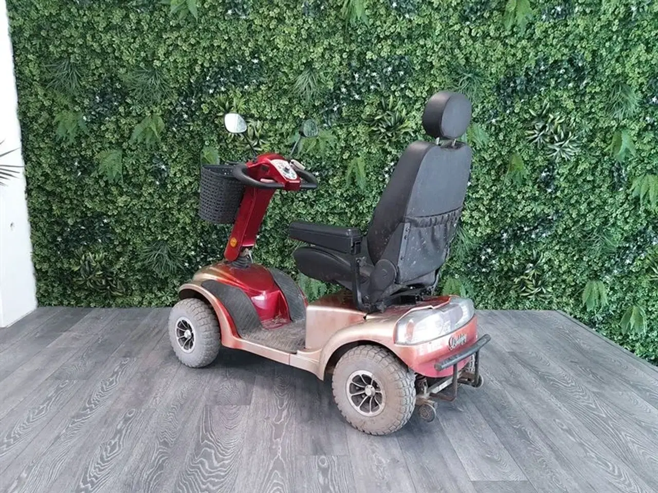 Billede 2 - LM-600 rød