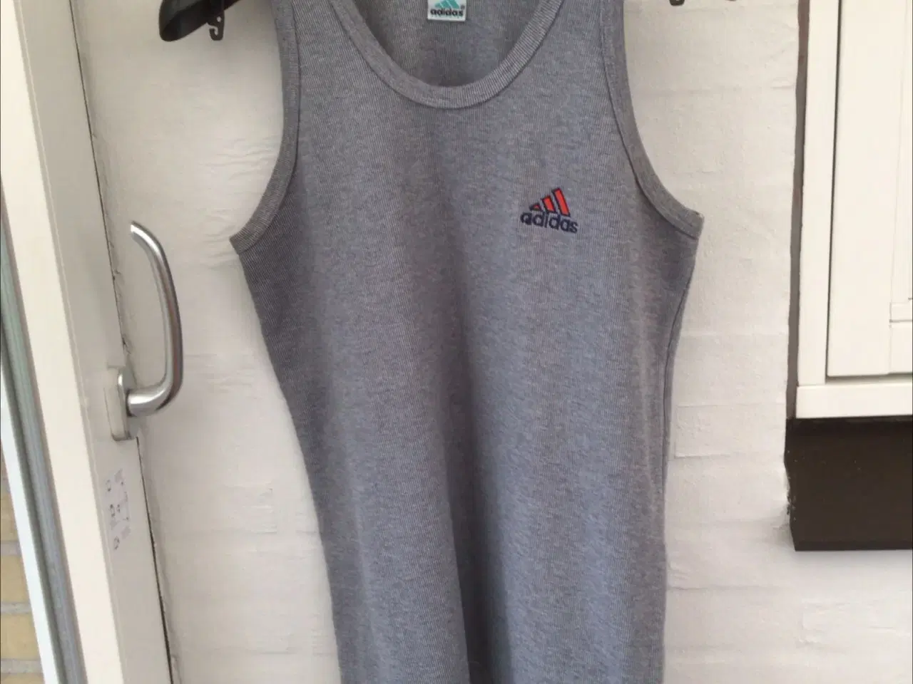 Billede 1 - Bluse uden ærmer str. m