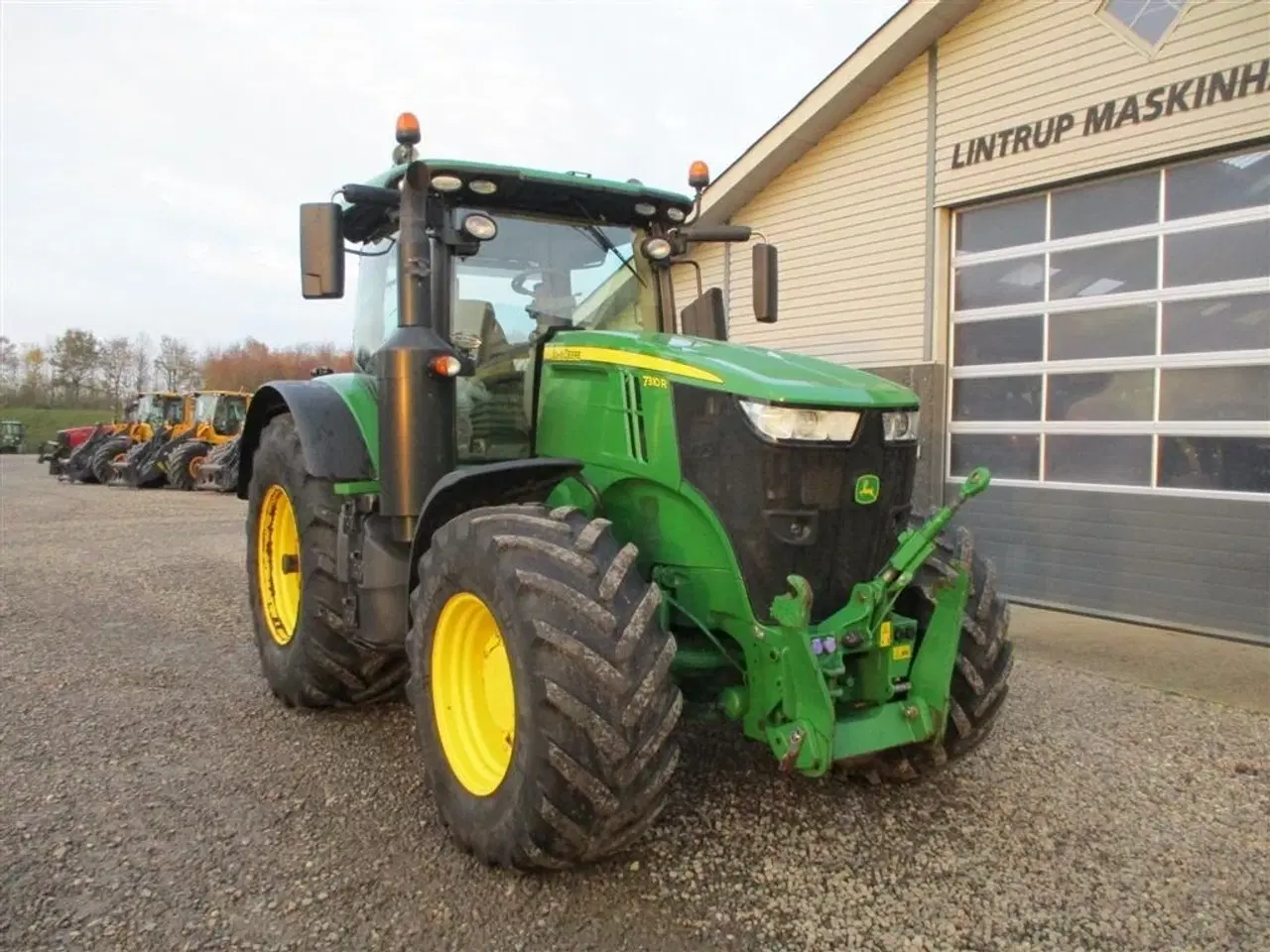 Billede 17 - John Deere 7310R Med frontlift og frontPTO en ejers gård traktor