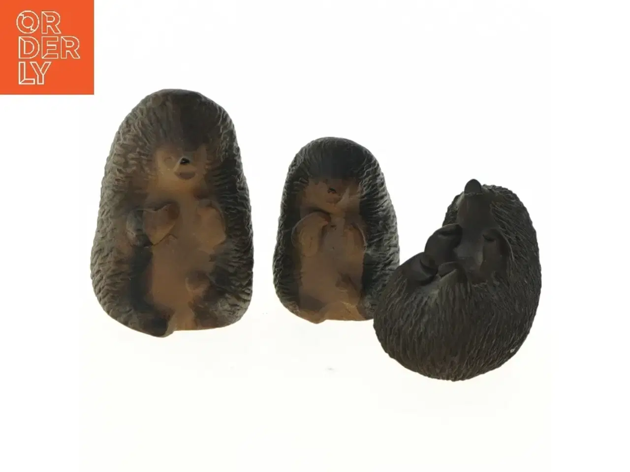 Billede 1 - Dekorative pindsvin figurer fra Ellen Karlsen (str. 6,5 og 7 og 8 cm)