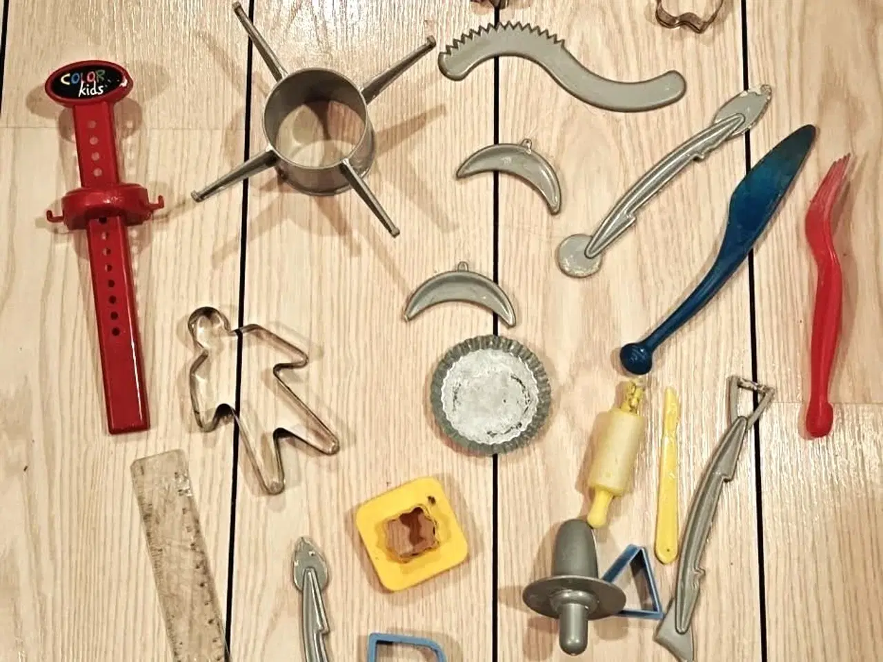 Billede 1 - Tilbehør til modelervoks