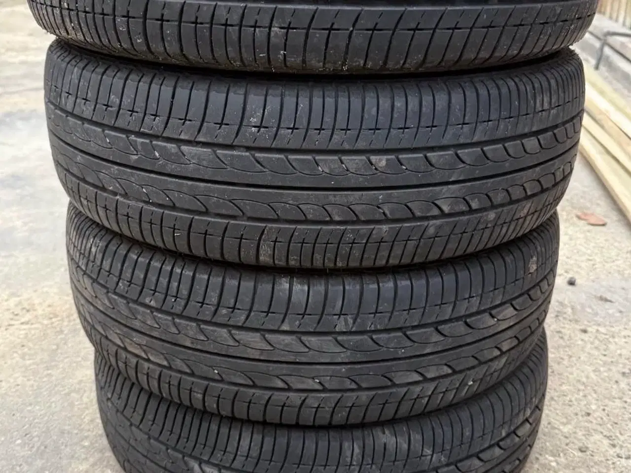 Billede 1 - 4 sommerdæk 175/65-14 Bridgestone