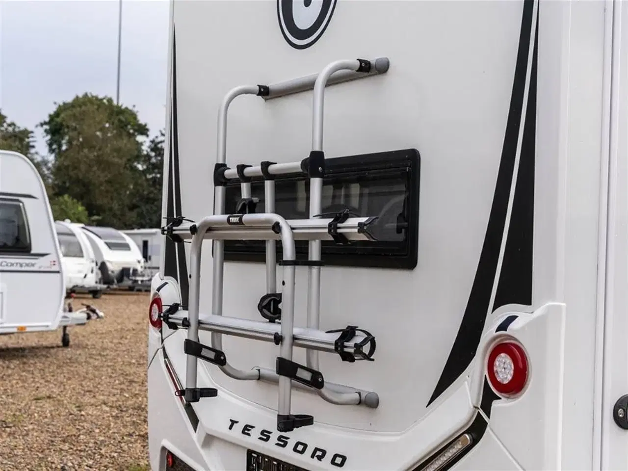 Billede 34 - 2021 - Benimar Tessoro T483 Northautokapp   Kompakt Camper til 5 Personer med masser af udstyr