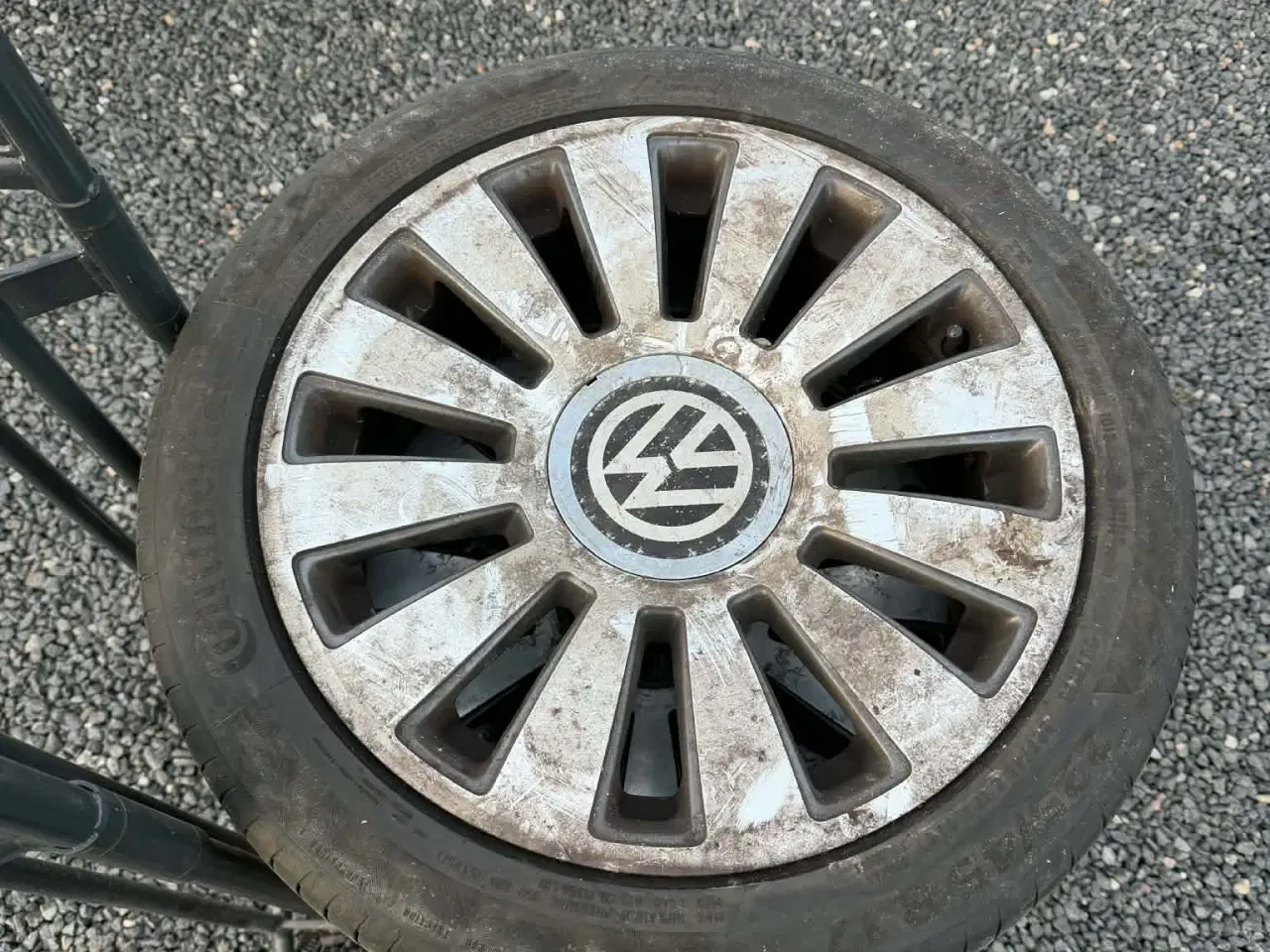 Billede 2 - 17" VW alufælge med Continental sommerdæk