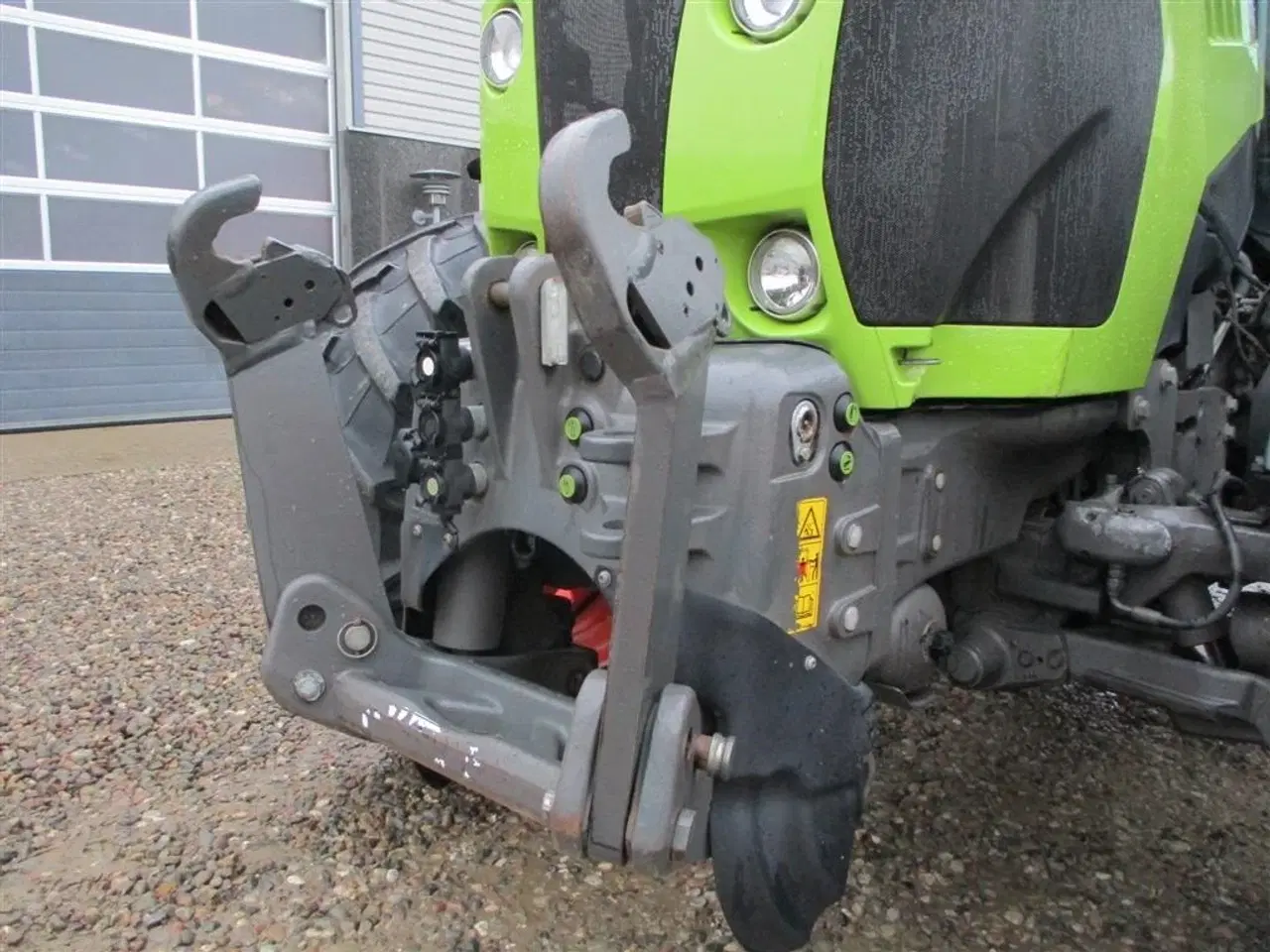 Billede 23 - CLAAS ARION 550 C-matic med frontlift, affjedret foraksel og affjedret kabine.