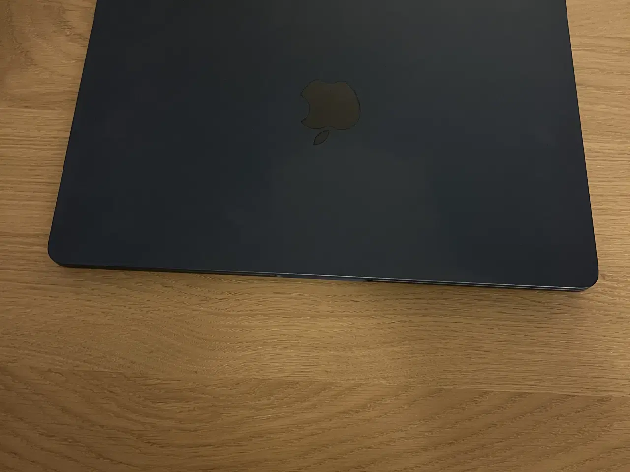 Billede 2 - MacBook Air M2 (2022) – 512 GB + sleeve