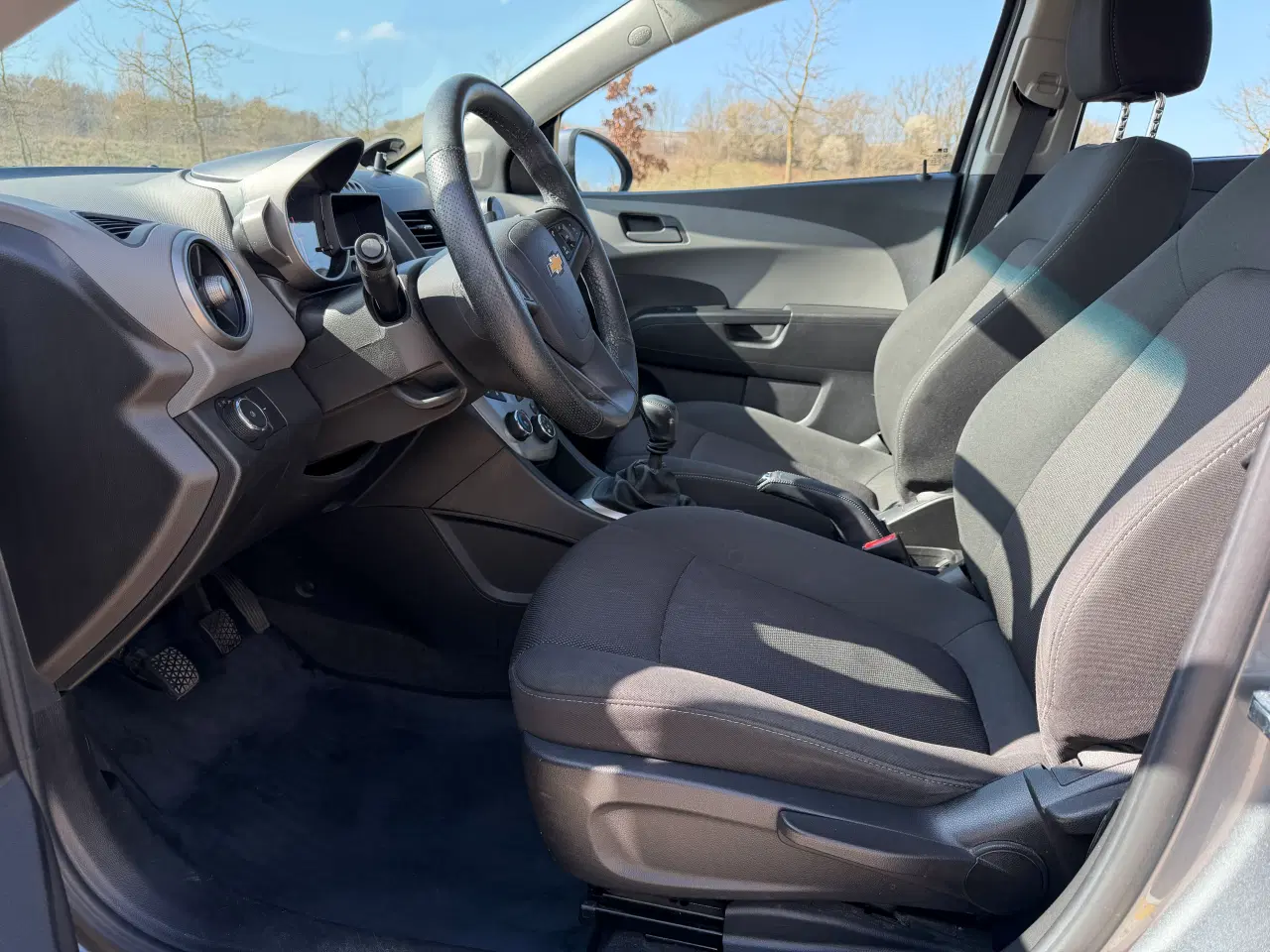 Billede 13 - Rummelig fornuftig bil