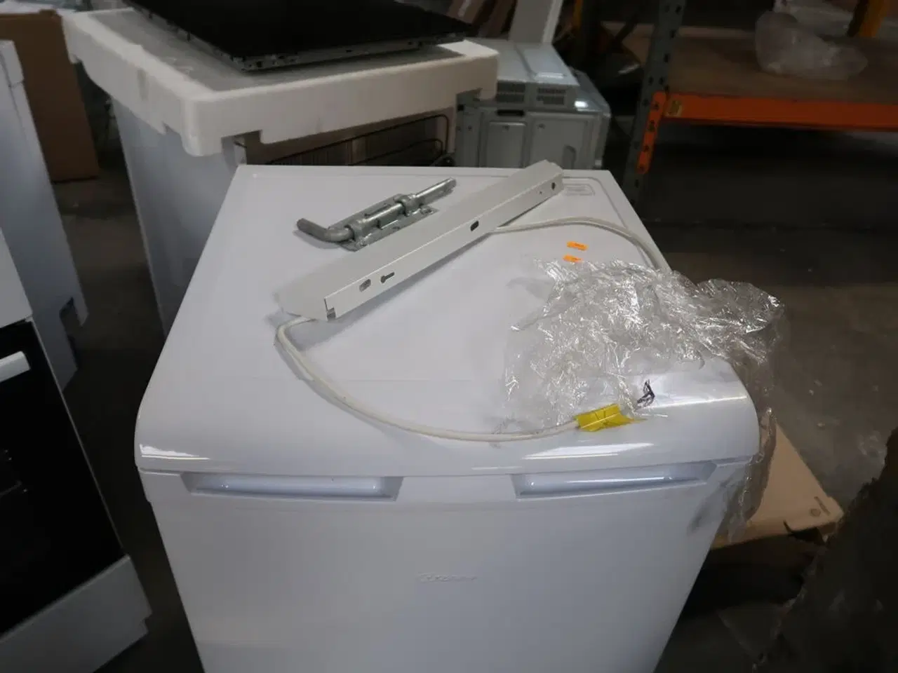 Billede 2 - Køleskab GRAM L54135