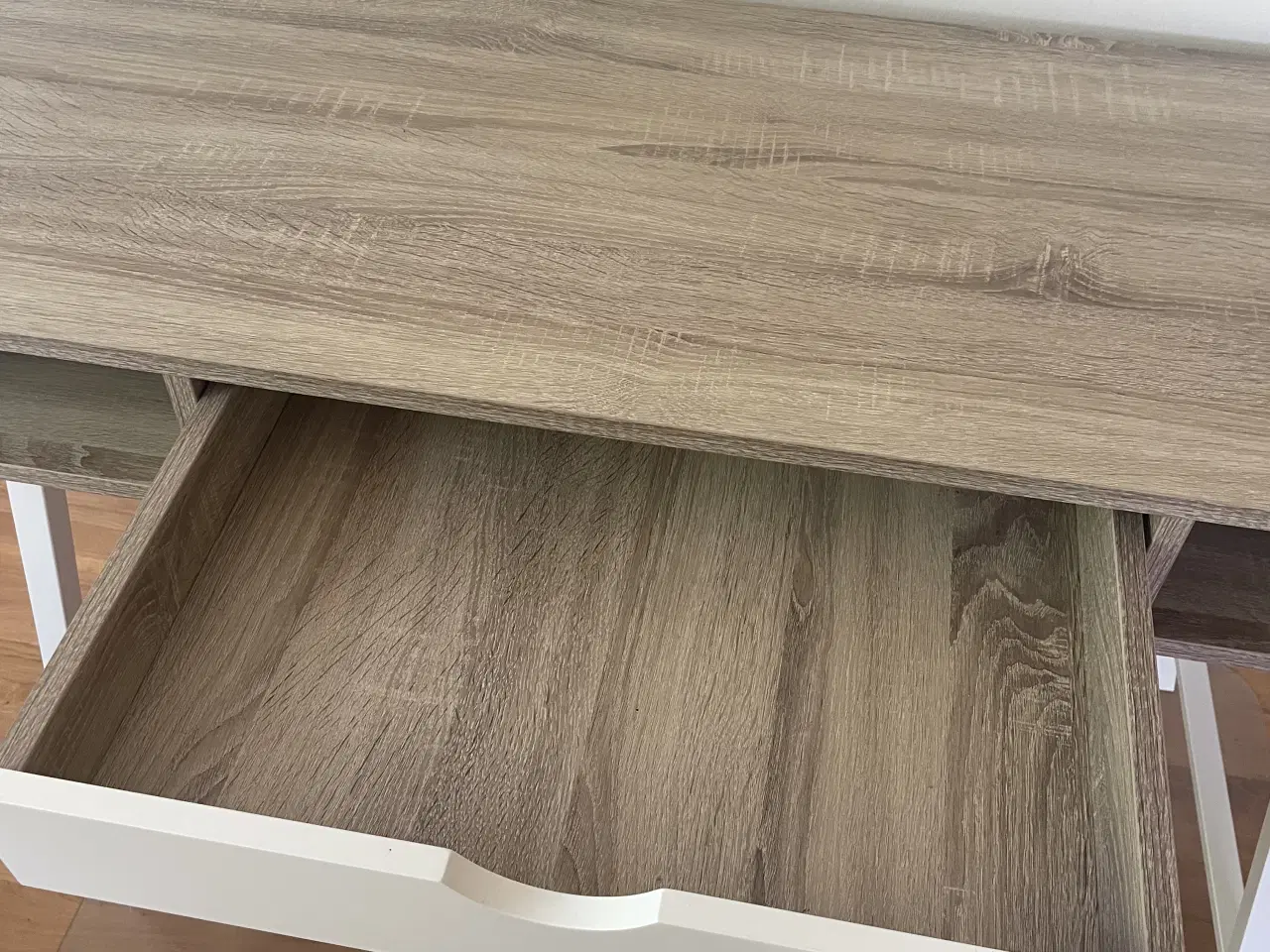 Billede 3 - Skrivebord + stoleunderlag 