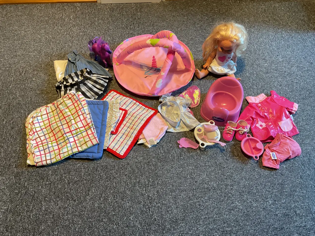 Billede 2 - Dukke og dukketilbehør
