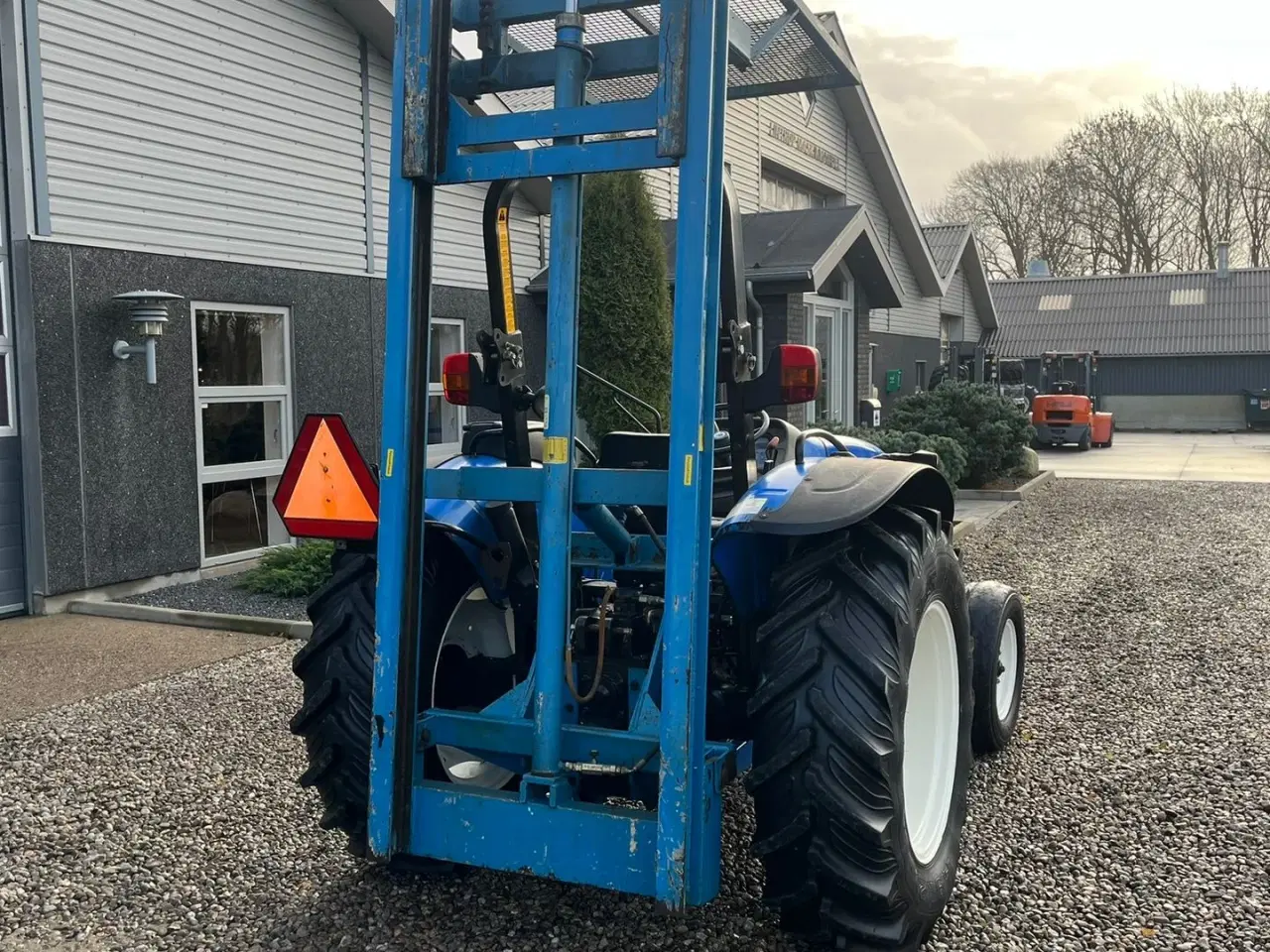 Billede 14 - New Holland TN55D Med Byggelift
