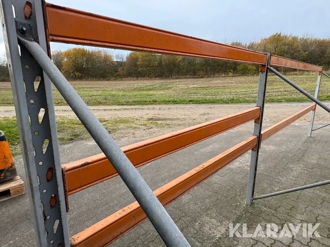 Billede 5 - Materiale reol