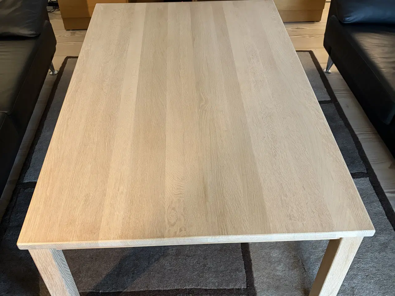 Billede 1 - 🌿 Massivt sofabord i sæbebehandlet eg