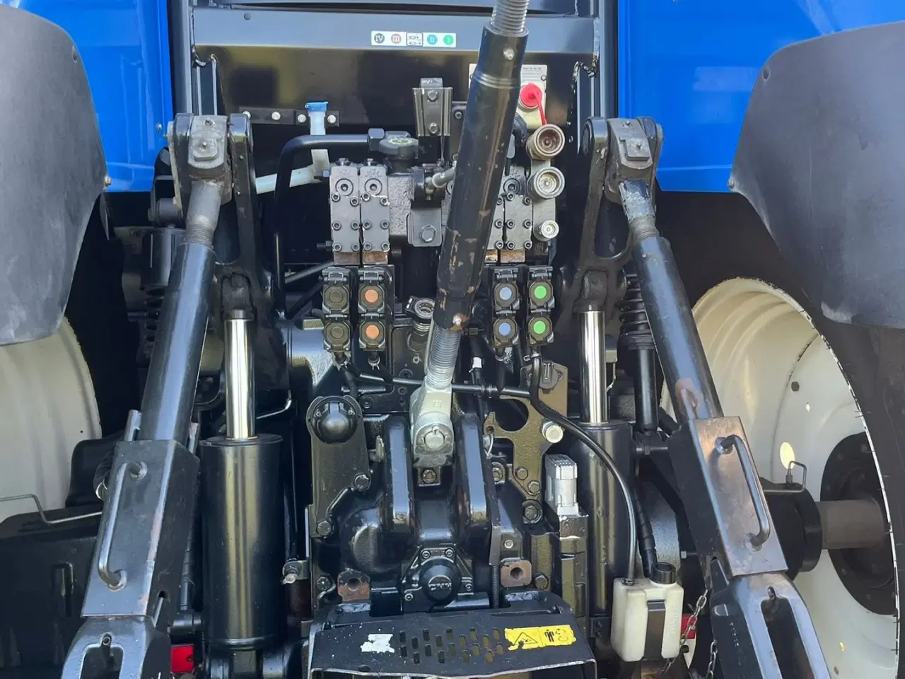 Billede 6 - New Holland T7.290 Med frontlift & traktoren er GPS klar