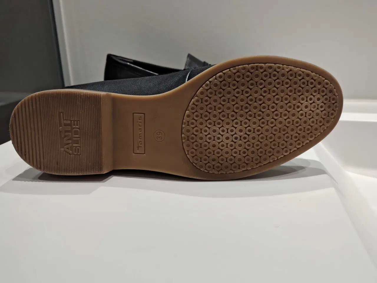 Billede 6 - Sort Tamaris lav sort hyttesko str 39