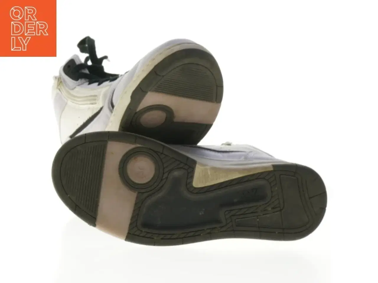 Billede 3 - Hvide og sorte sneakers i størrelse 36 fra Zara (str. 36 )