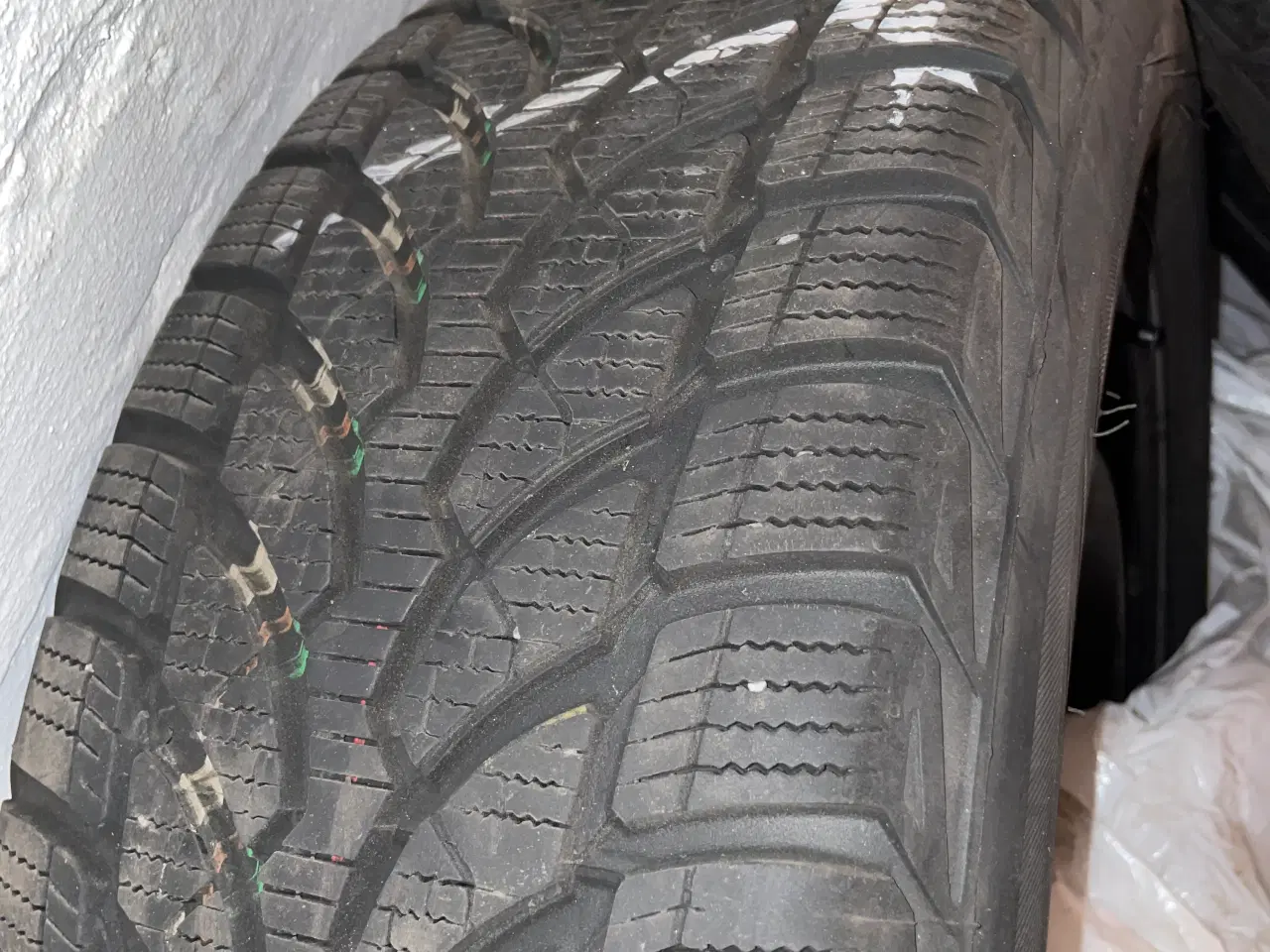 Billede 5 - 4 stk. Bridgestone Blizzak LM-32 vinterdæk på orig