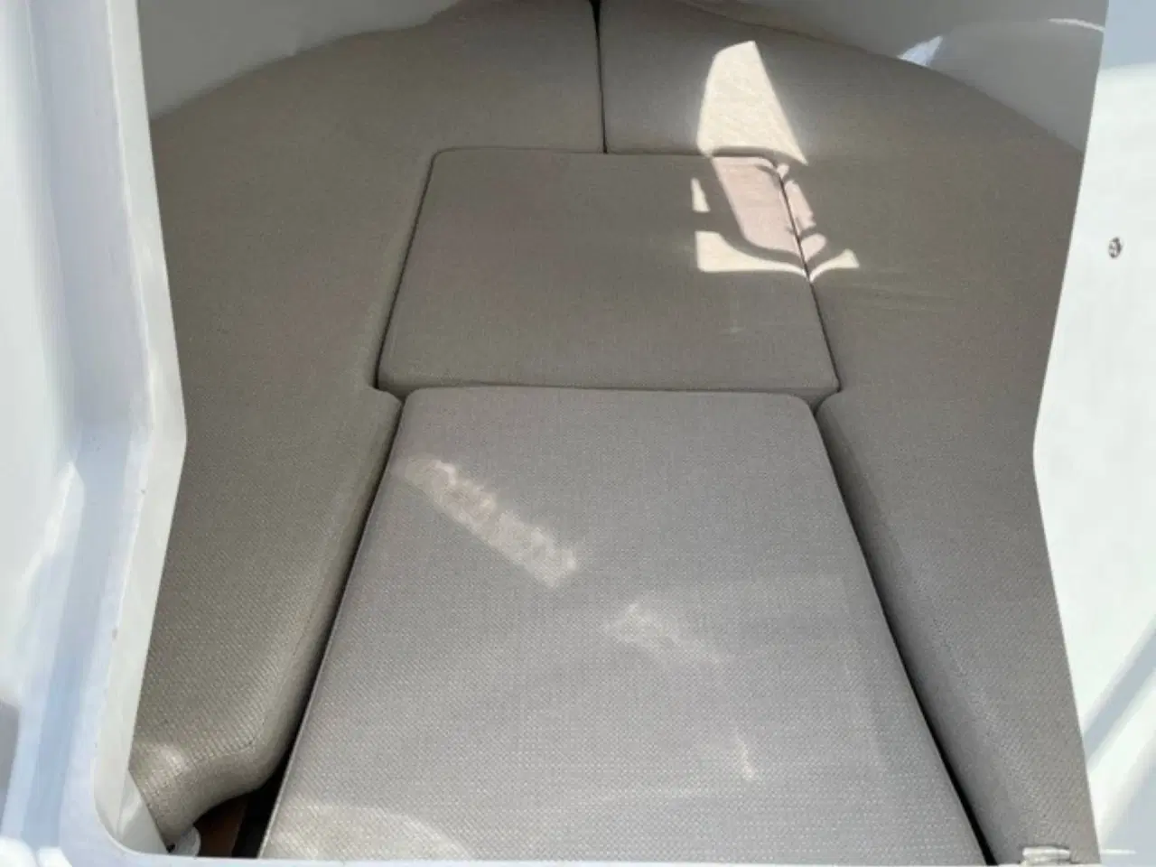 Billede 14 - Jeanneau 6.5 DC - 175 HK Yamaha/Udstyr