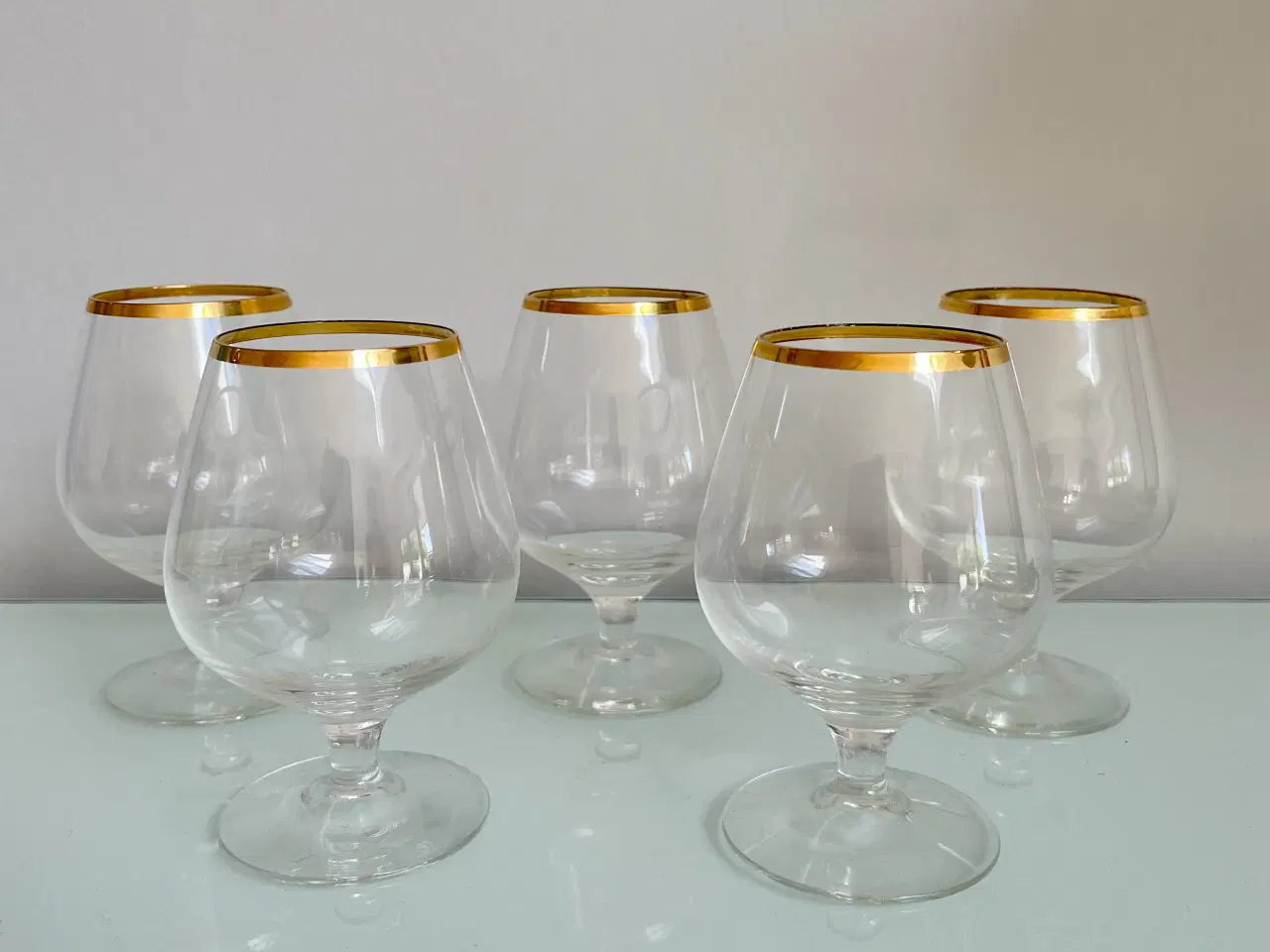 Billede 1 - 5 cognacglas med guldkant