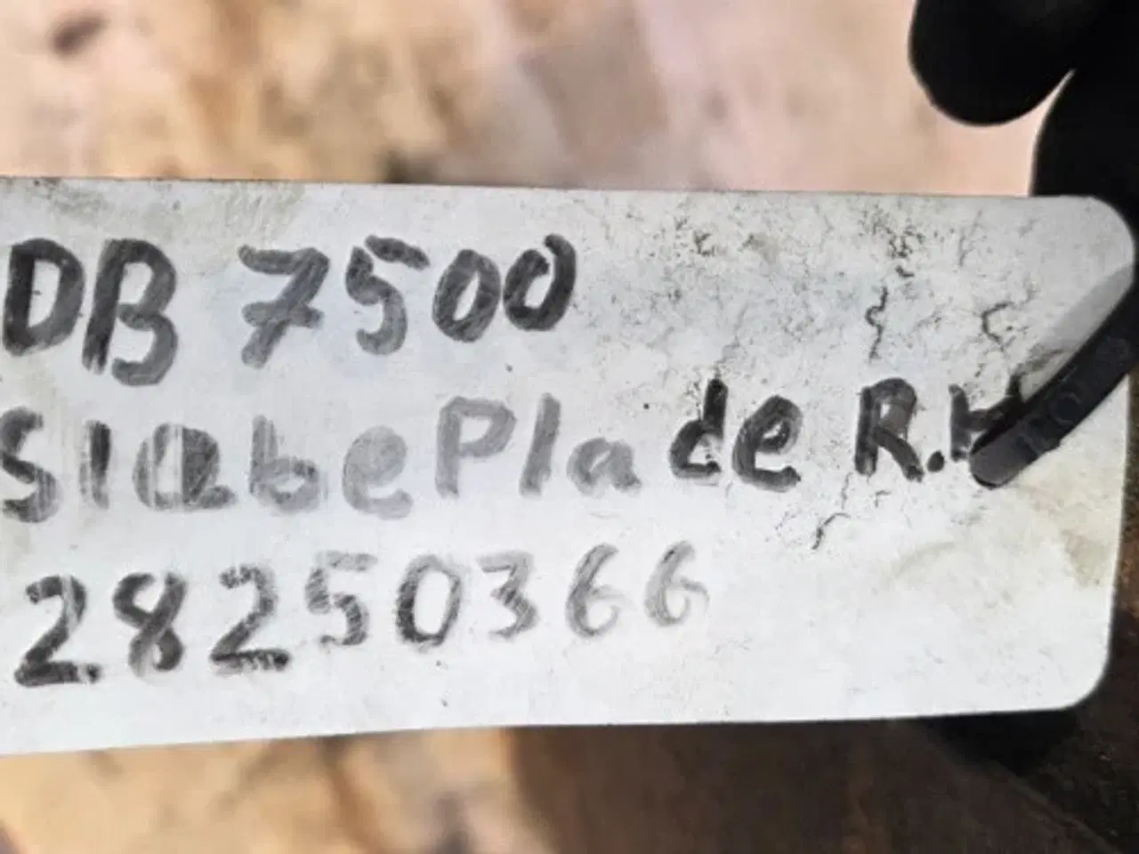 Billede 8 - Dronningborg D7500 Slæbeplade 28250366