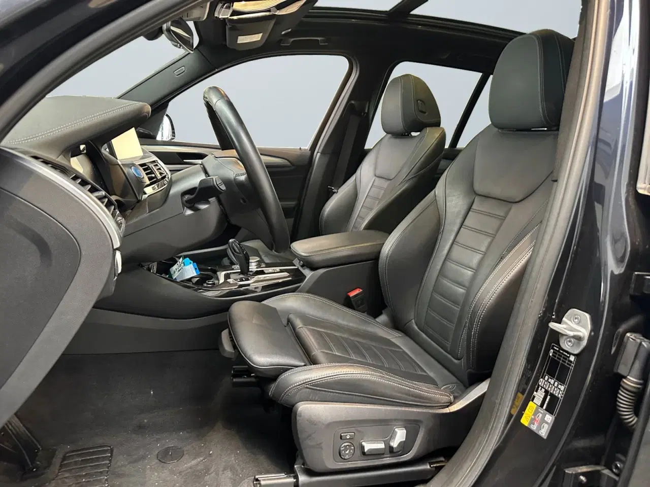 Billede 10 - BMW iX3  Charged Impressive