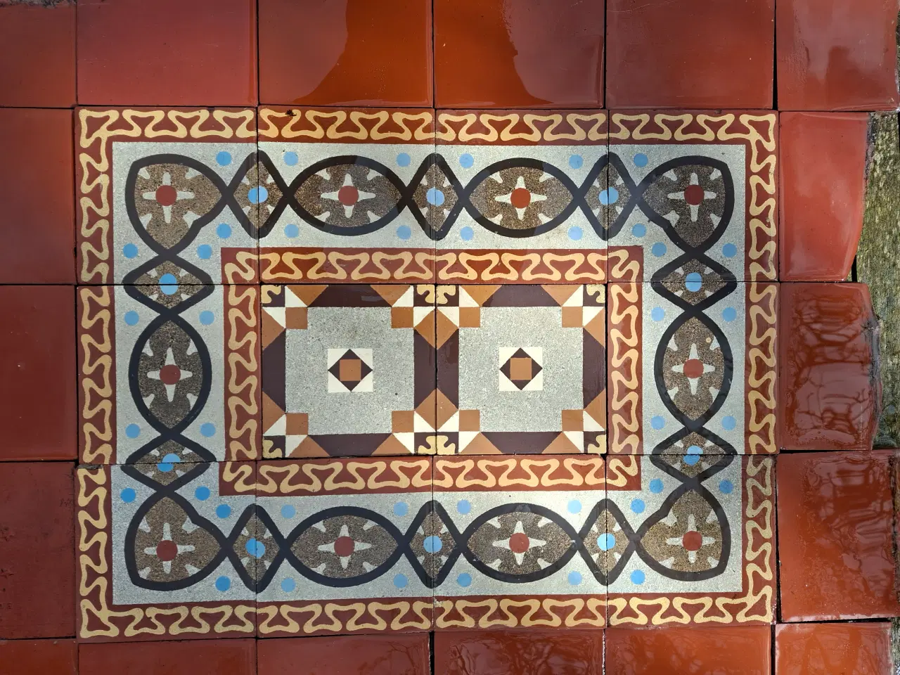 Billede 1 - Farvede klassiske Vintage klinker med mønster.