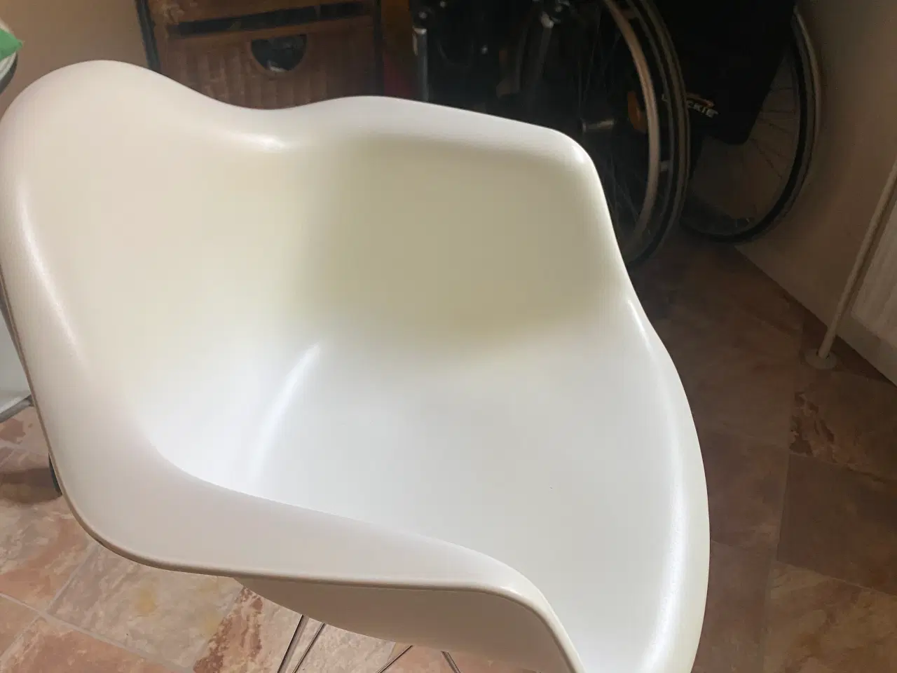 Billede 1 - Vitra Eames lænestol