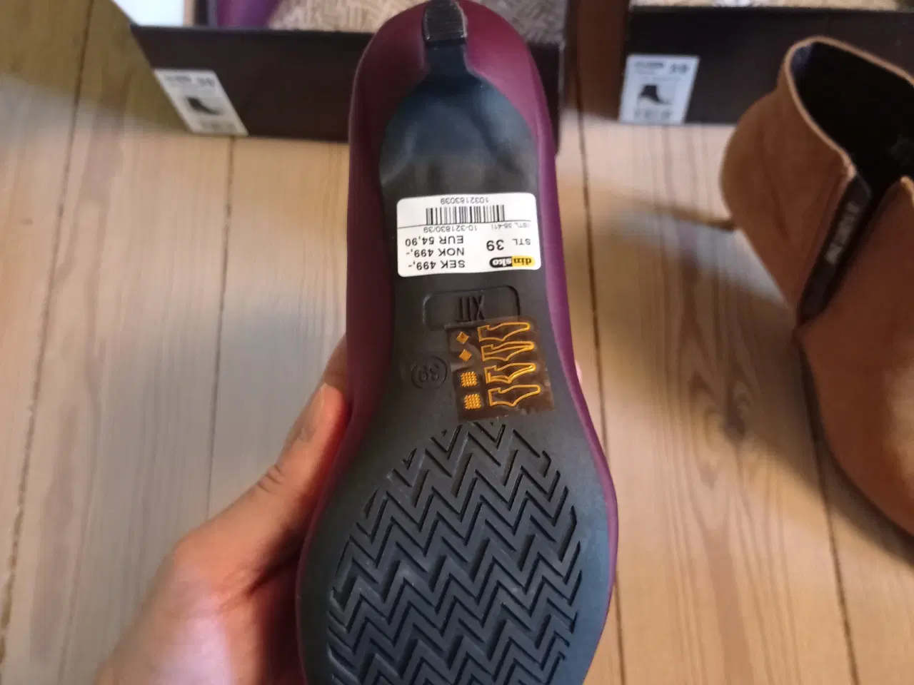 Billede 4 - Ubrugte stiletter sælges