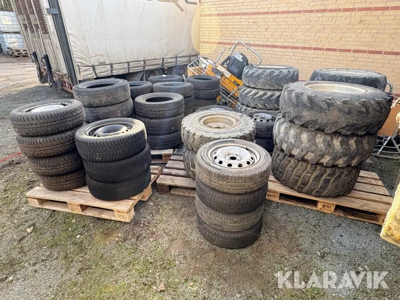 Billede 2 - Blandet dæk 49 styk.