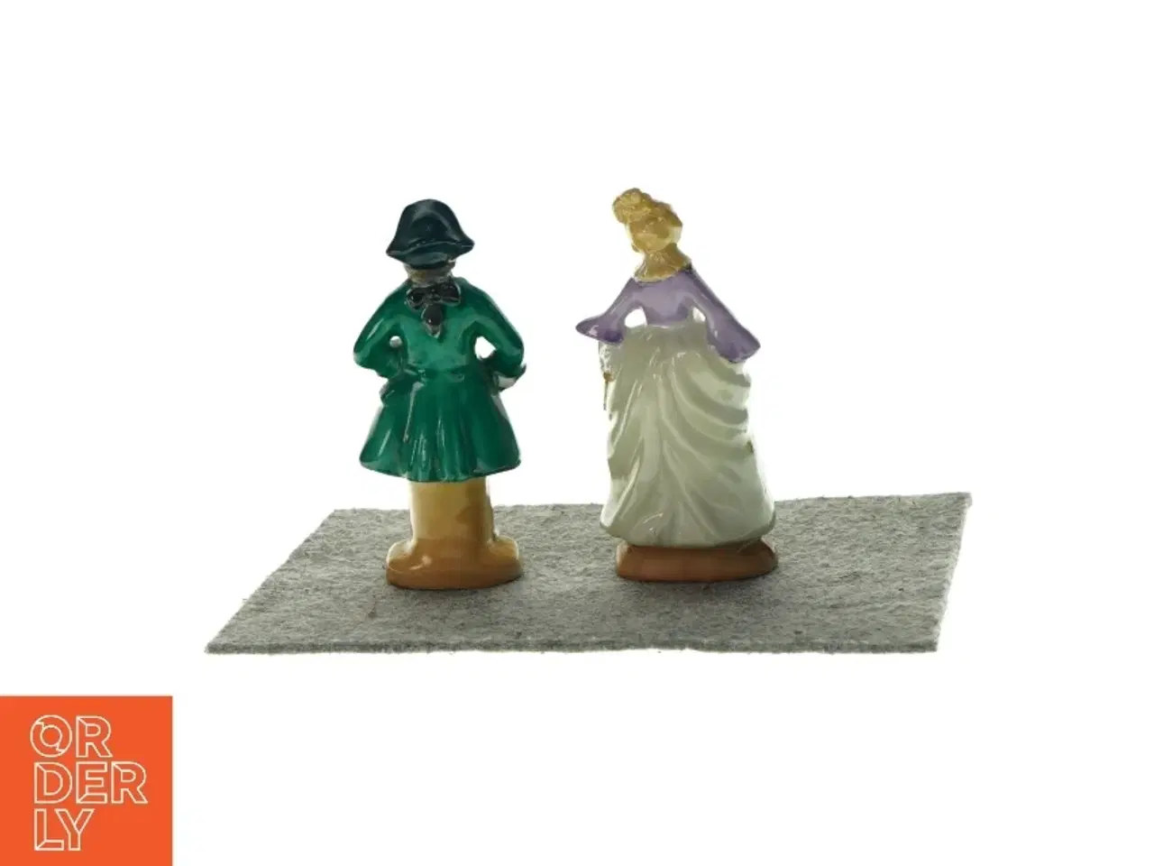 Billede 2 - Dekorativ figurer 2 stk. (str. 15 x 7cm)