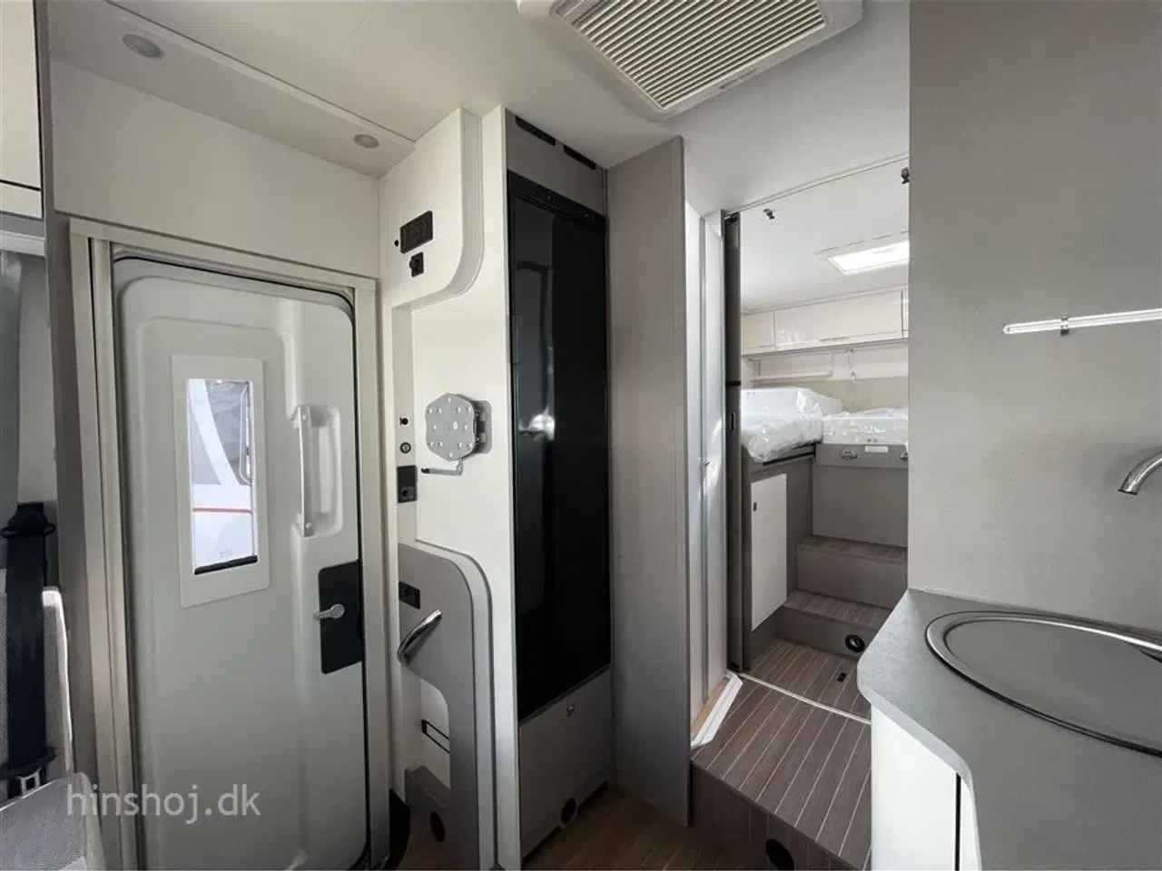 Billede 12 - 2024 - Etrusco I 7400 SBC Aut.   Lækker integreret autocamper med automatgear fra Hinshøj Caravan