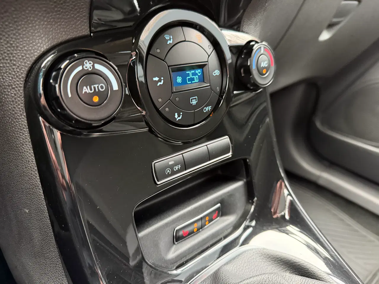 Billede 10 - Velkørende Ford Fiesta