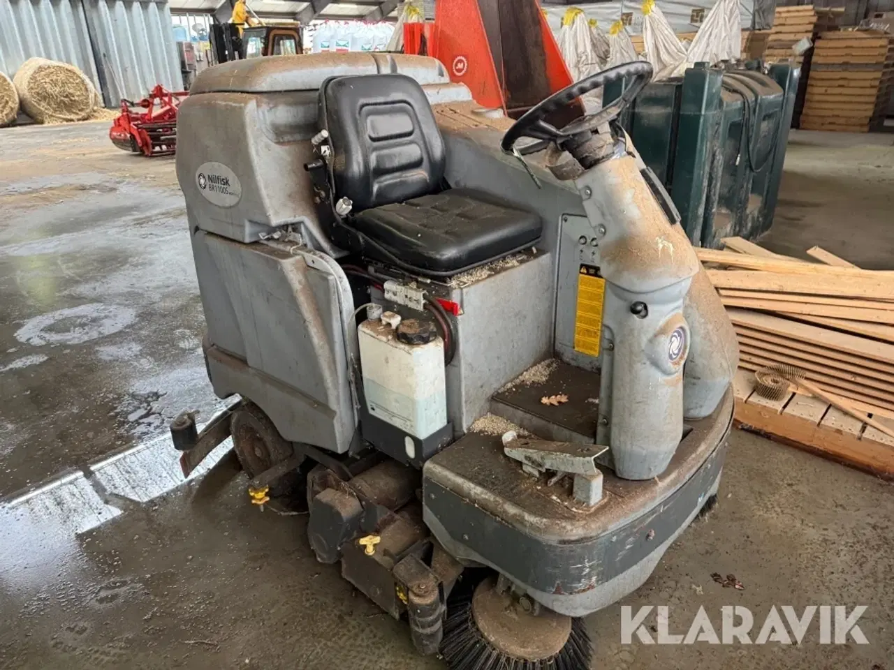 Billede 2 - Gulvvasker og fejemaskine Nilfisk BR 1100S