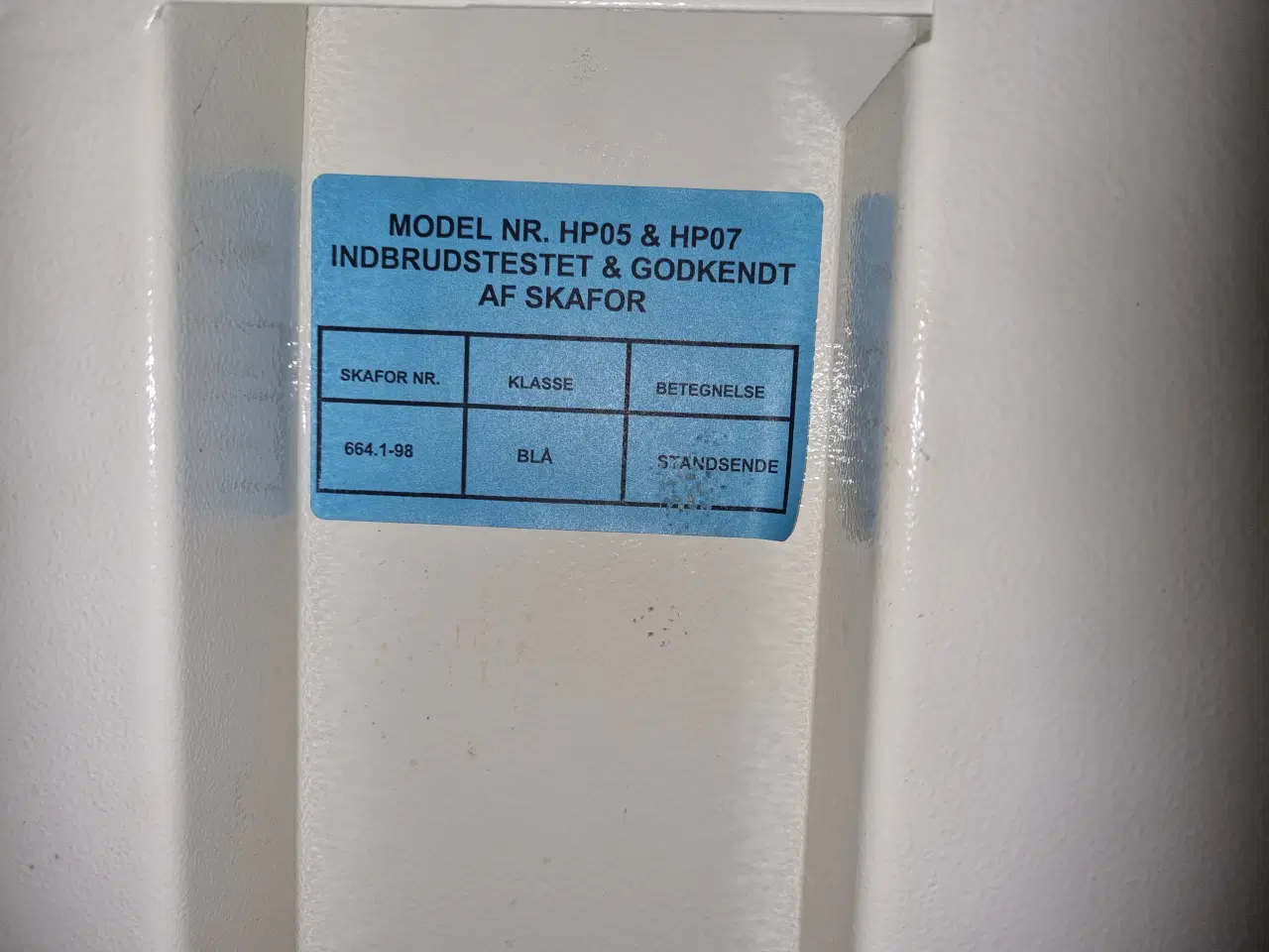 Billede 1 - Våbenskab til 5 geværer