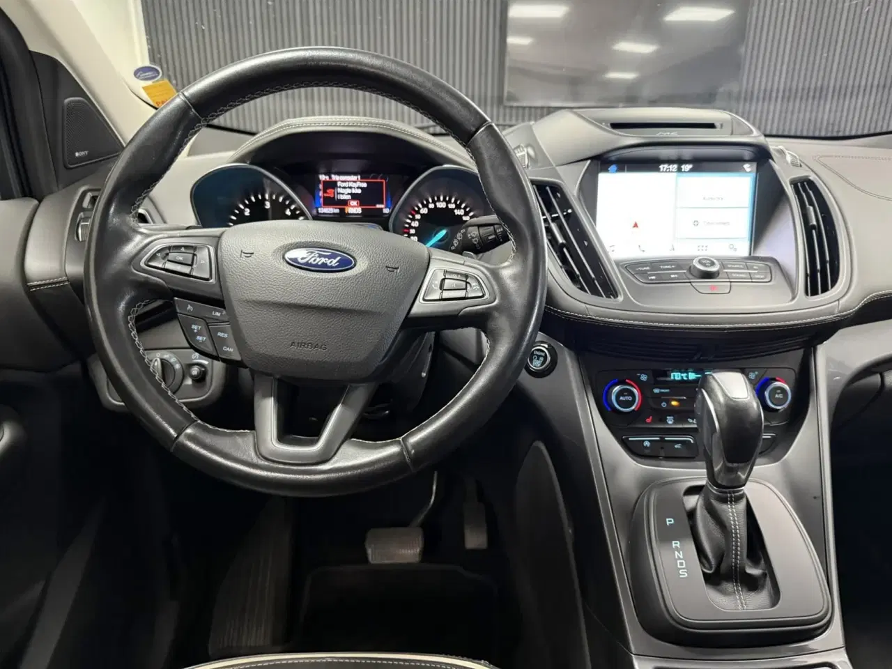 Billede 17 - Ford Kuga 2,0 TDCi Vignale Attack AWD 180HK 5d 6g Aut.