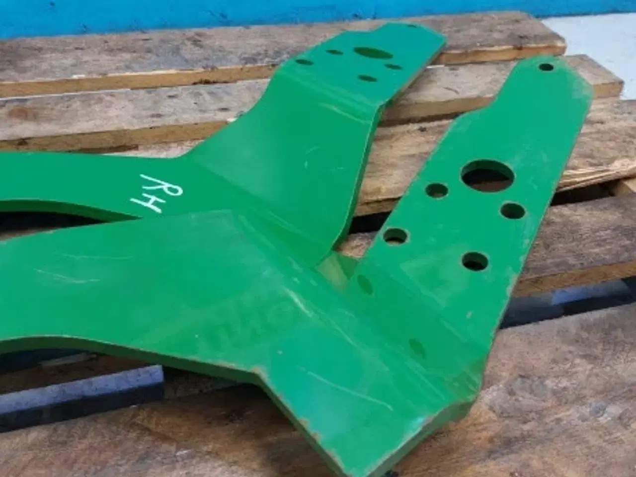 Billede 10 - John Deere H310 Motorhjelms Beskytte Sæt Beslag W57070