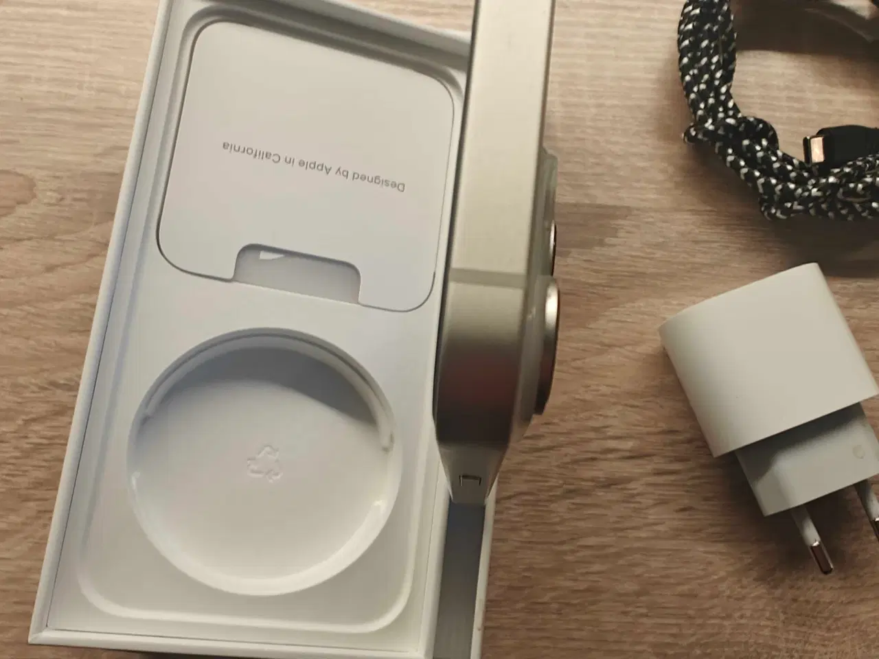 Billede 5 - IPhone 14, 128 GB. Som ny, med tilbehør.