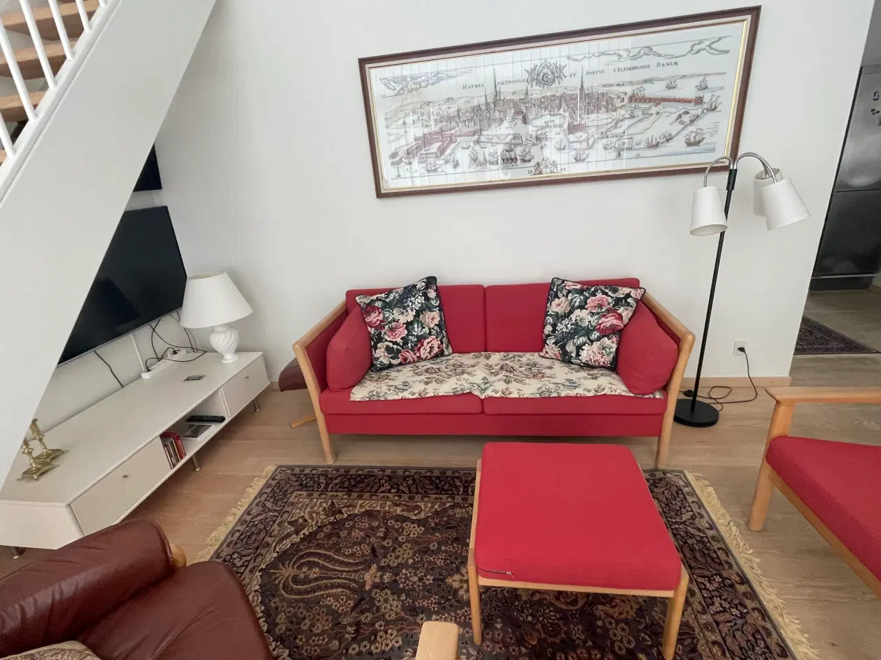Billede 2 - Wegner.  Getama.   Sofa, 2 stole og en skammel. 