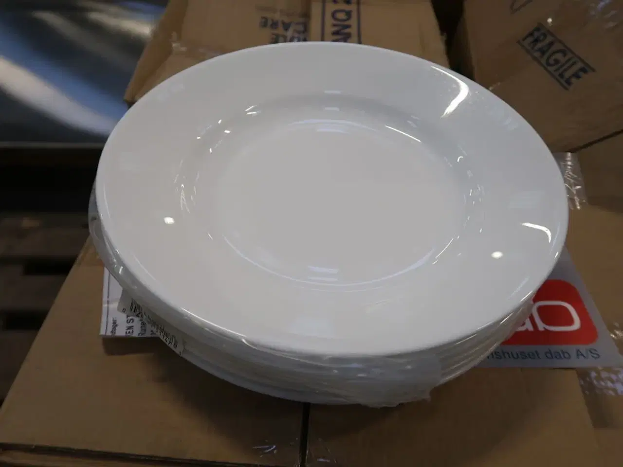 Billede 2 - Ca 225 stk. Arcoroc dyb tallerken
