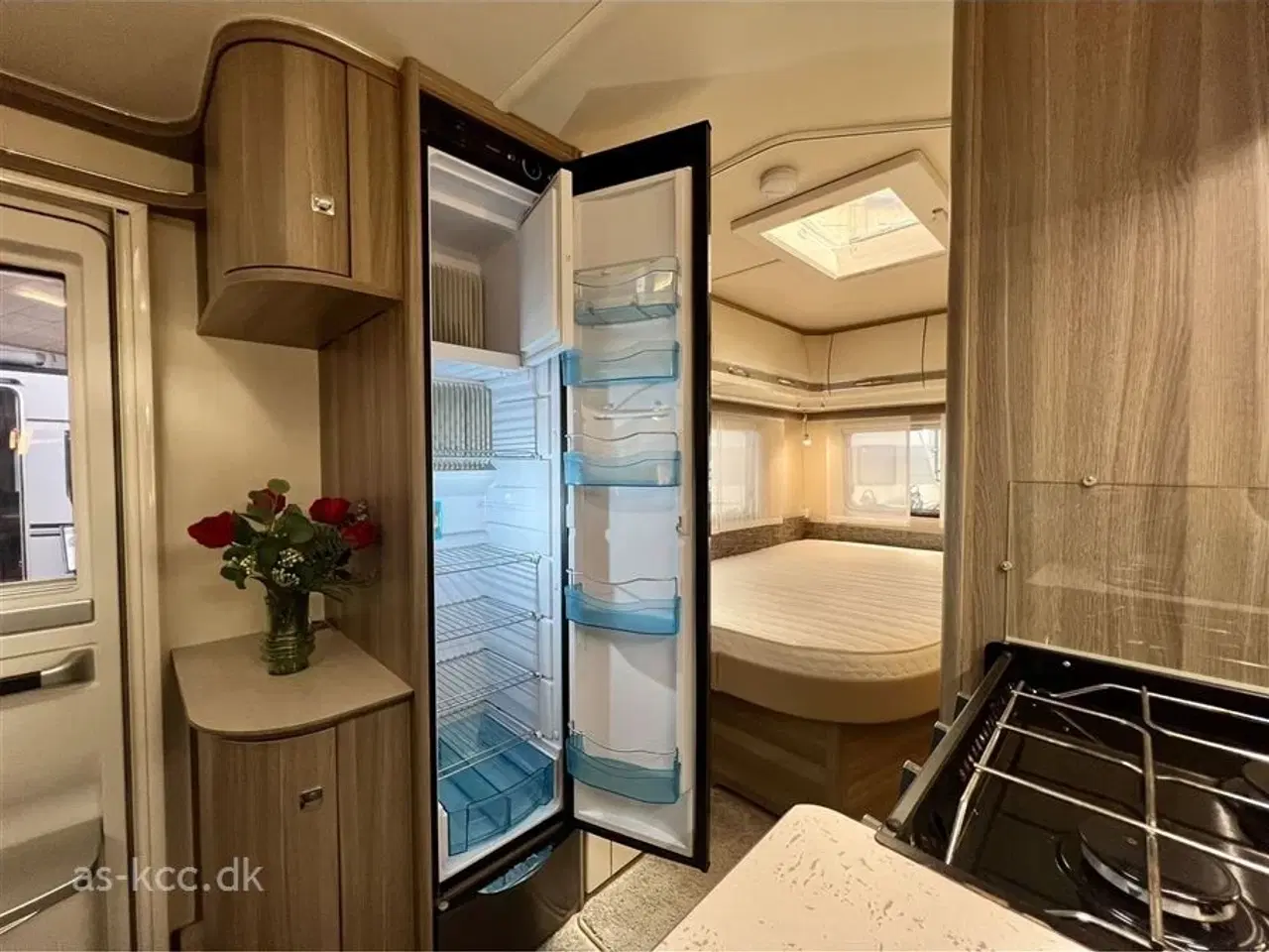 Billede 13 - 2018 - Fendt Tendenza 515 SF   Fendt Tendenza 515 SF årg. 2018. Mover 4 sovepladser, 5 siddepladser.