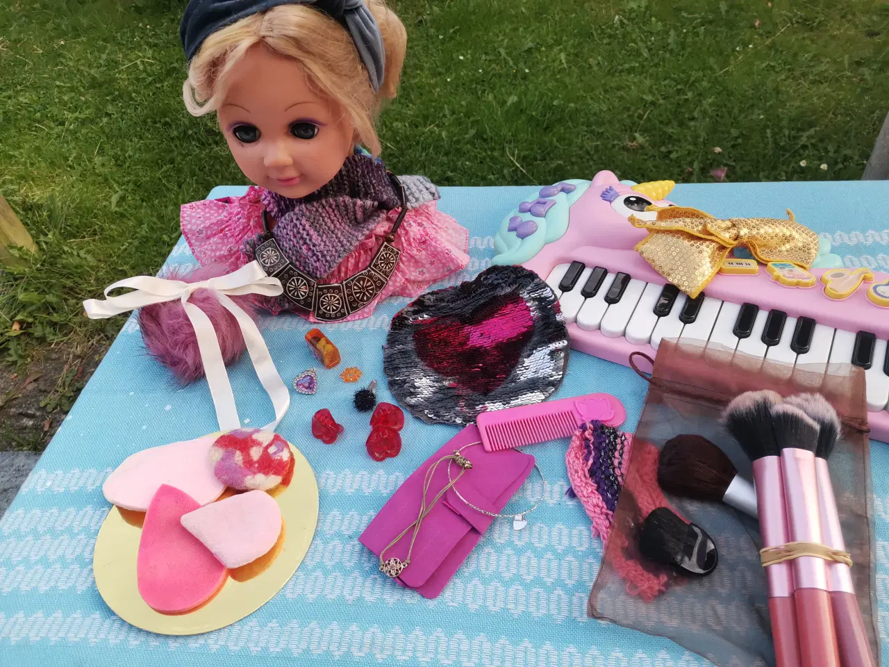 Billede 4 - Make up dukke sæt med klaver🌸5 kr ialt 🌸
