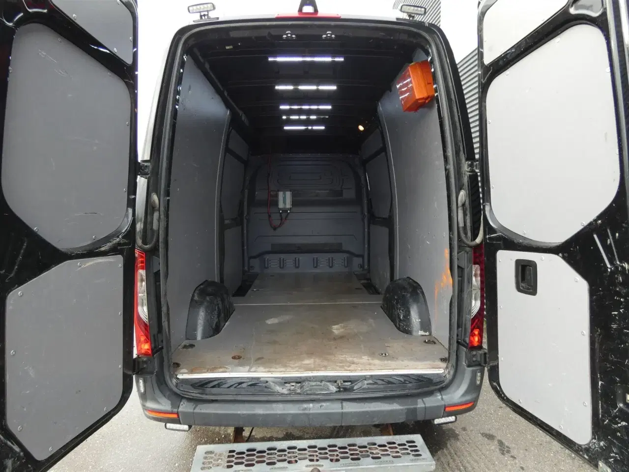 Billede 11 - Mercedes-Benz Sprinter 319 3,0 CDI A2 H2 RWD 190HK Van Aut.
