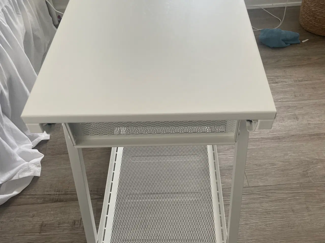 Billede 3 - Sengebord fra ikea 