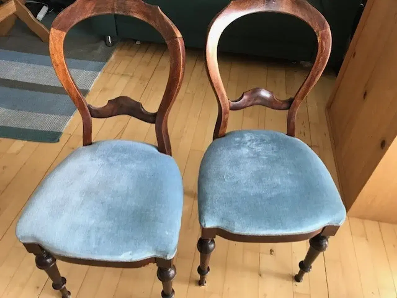 Billede 1 - 2 antikke stole 