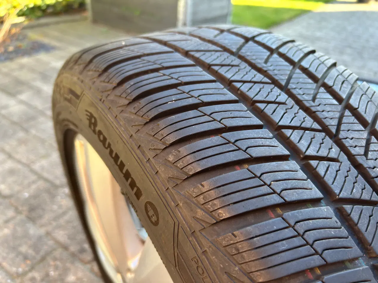 Billede 2 - Mercedes fælge+dæk 225/50R17